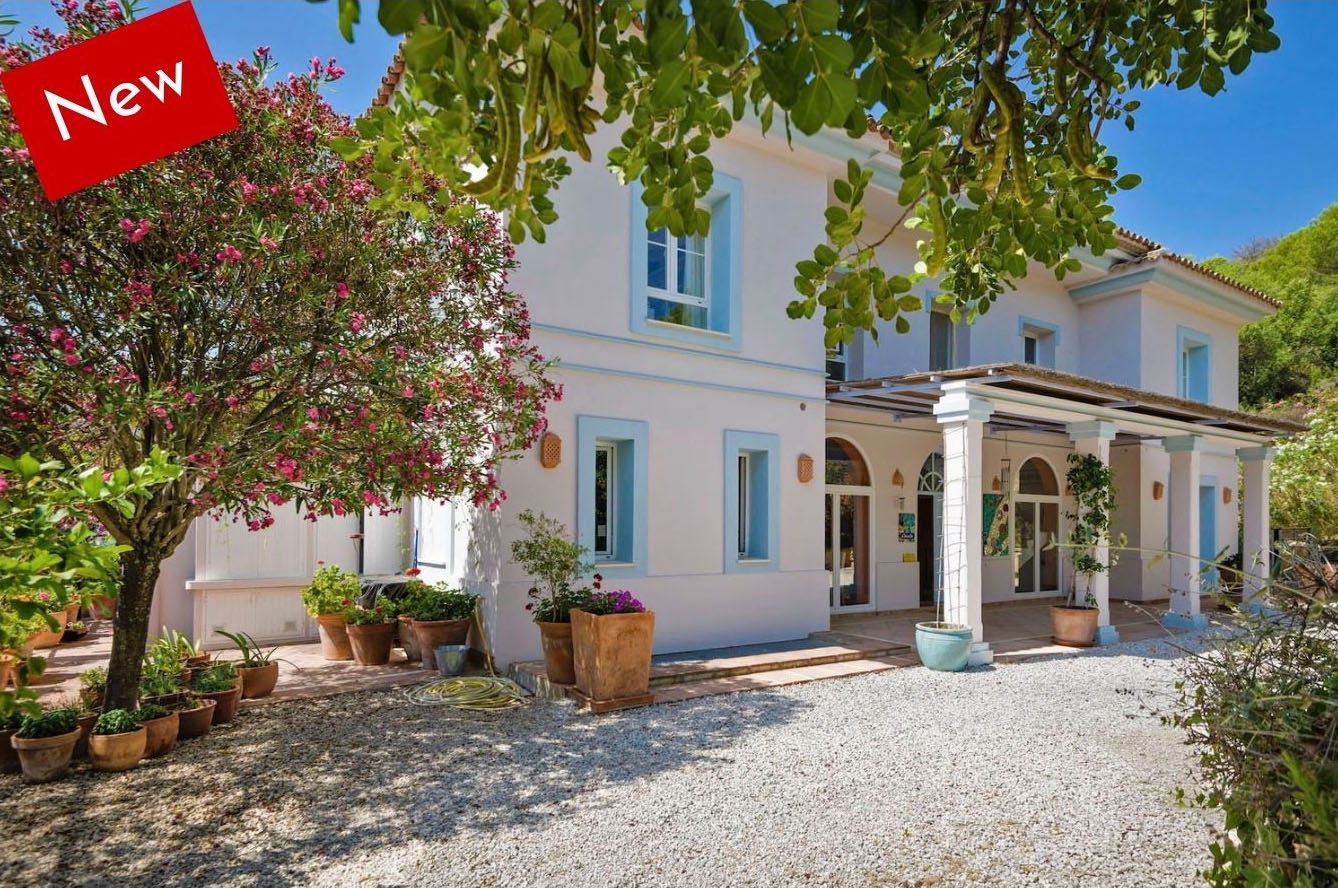 EXCLUSIVE & ELEGANT ~ A UNIQUE COUNTRY ESTATE CLOSE TO GAUCÍN