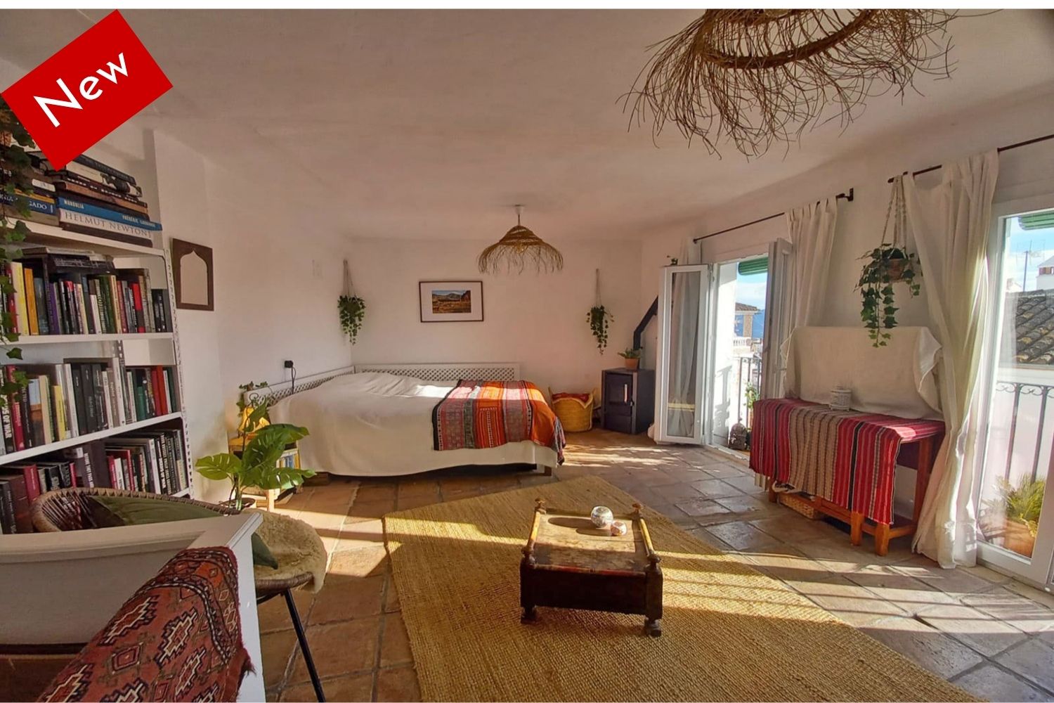 TRADITIONAL SMALL HOUSE - ABSOLUTELY CHARMING 